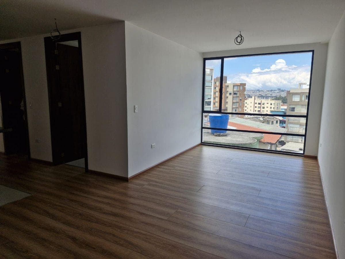 Vendo Departamento de 87 m por Estrenar en La Burgeois, Sector Rumipmba, Centro Norte Quito — imagen 3