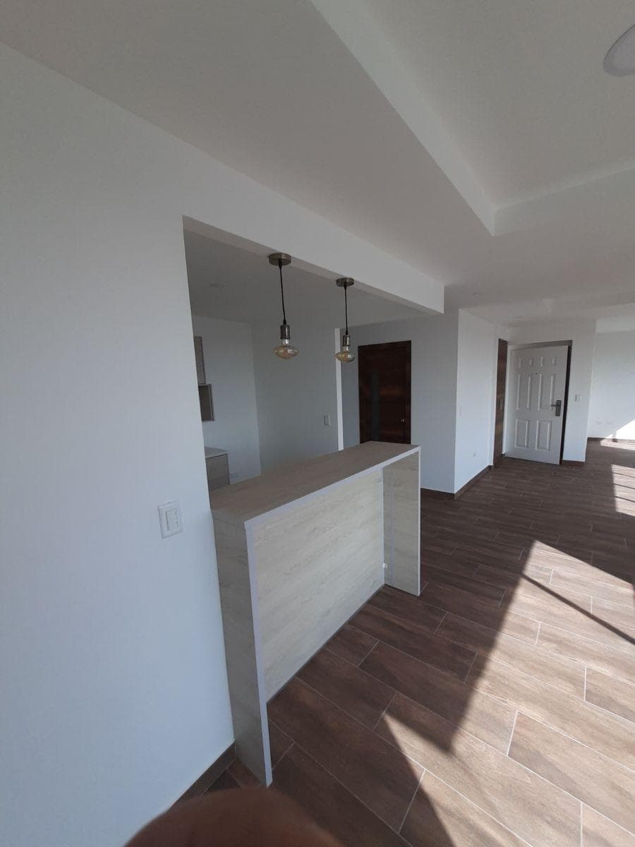 Dpto 102 m² + 42 m² Terraza Bbq y Parqueadero en Mastodontes | $97.000 — imagen 7
