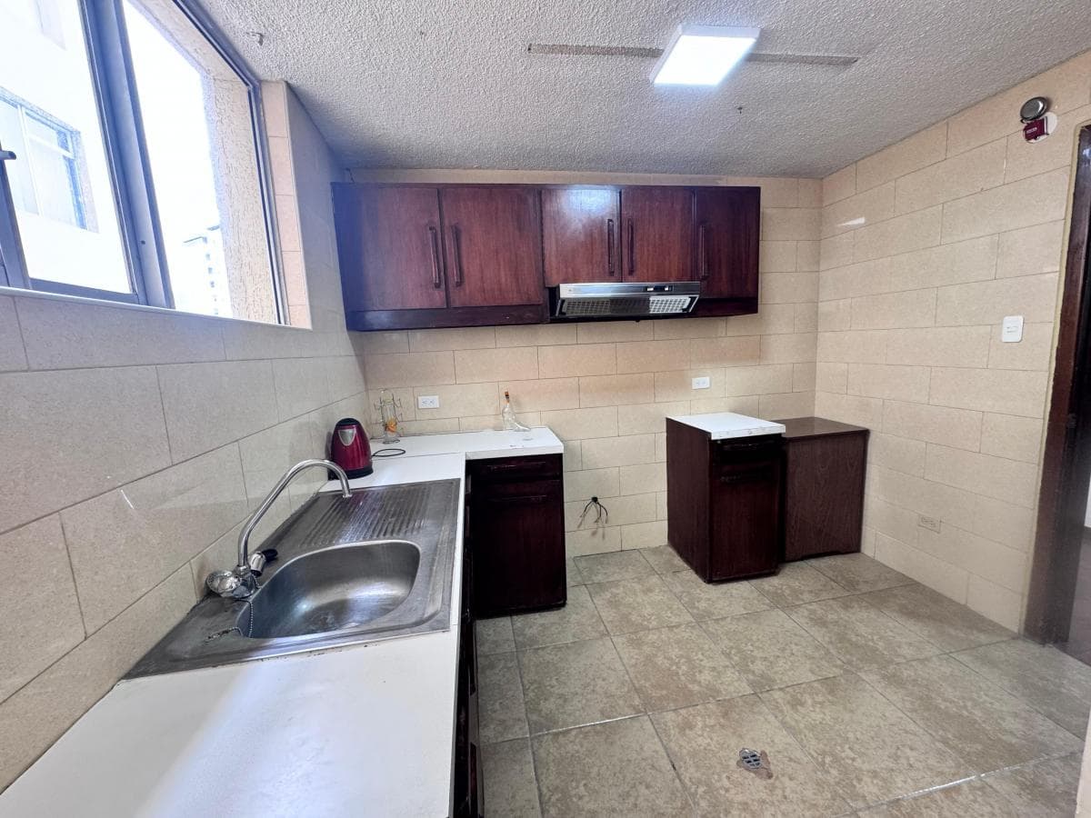 Luis Cordero - Vendo Departamento de 2 Dorm. - 99 m — imagen 7