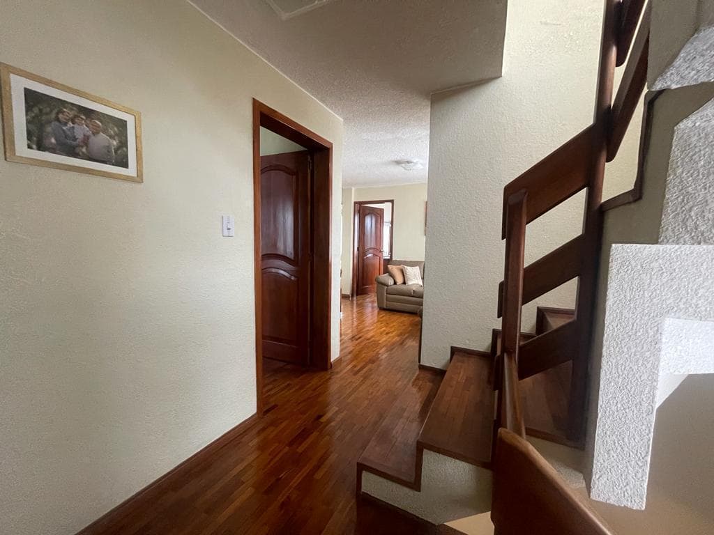 Vendo Casa - Urb. Lomas de Monteserrin - Seguridad 24/7 - *mm — imagen 6