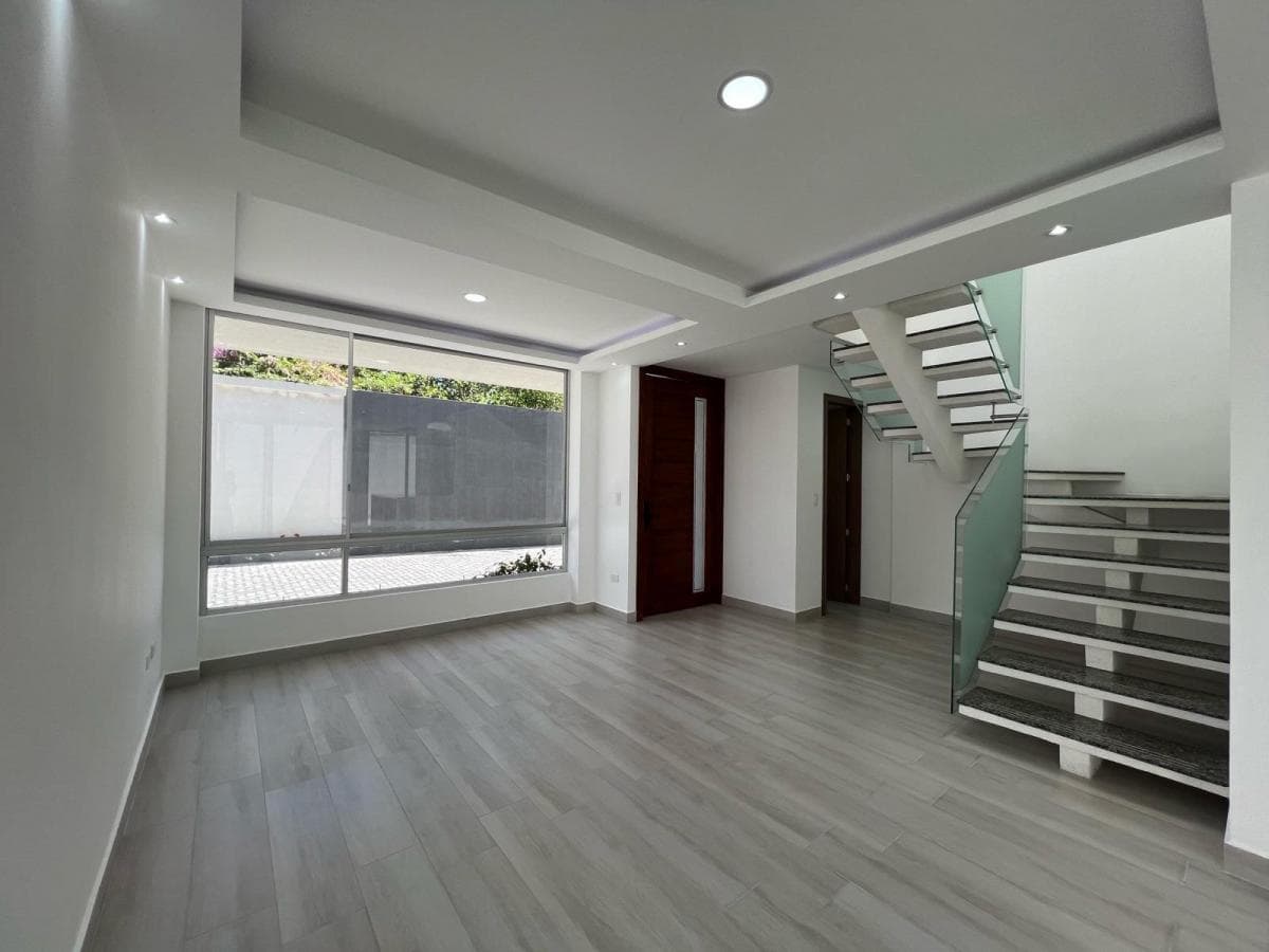 Tumbaco, Casa con Jardin 3 Dorm. C/baño Cada Uno — imagen 7