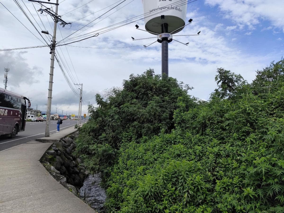 Terreno Esquinero 3.6 Hectáreas en Venta Sobre La Panamericana, Machachi — imagen 10