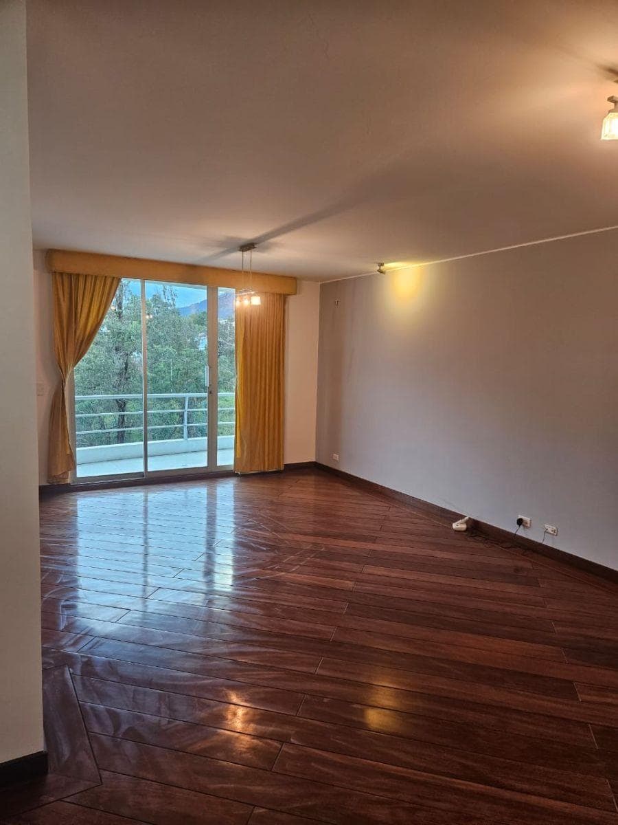 Cumbaya, Cerca de Usfq,, 3 Dorm., Linda Vista. Conjunto Cerrado, Piscina, Seguridad 24/7 — imagen 9
