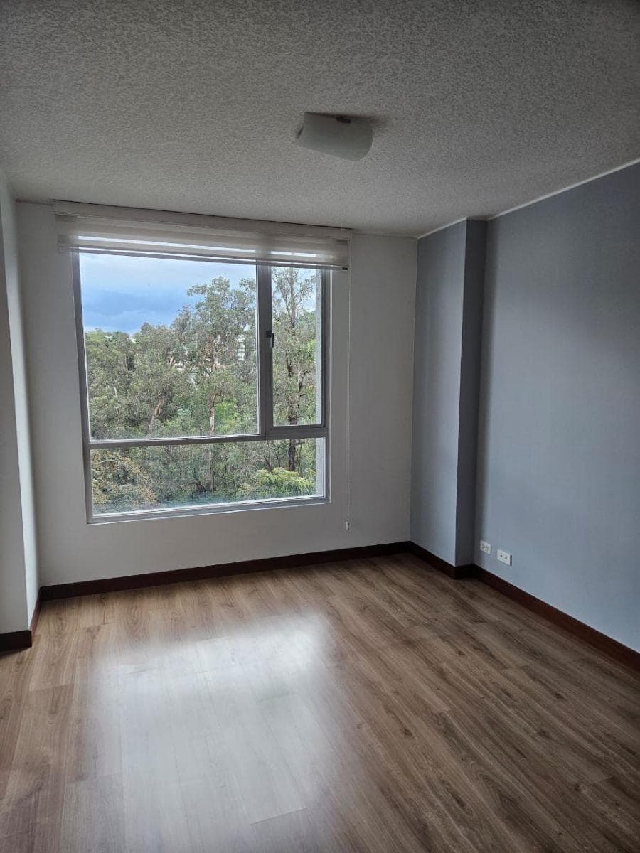 Cumbaya, Cerca de Usfq,, 3 Dorm., Linda Vista. Conjunto Cerrado, Piscina, Seguridad 24/7 — imagen 6