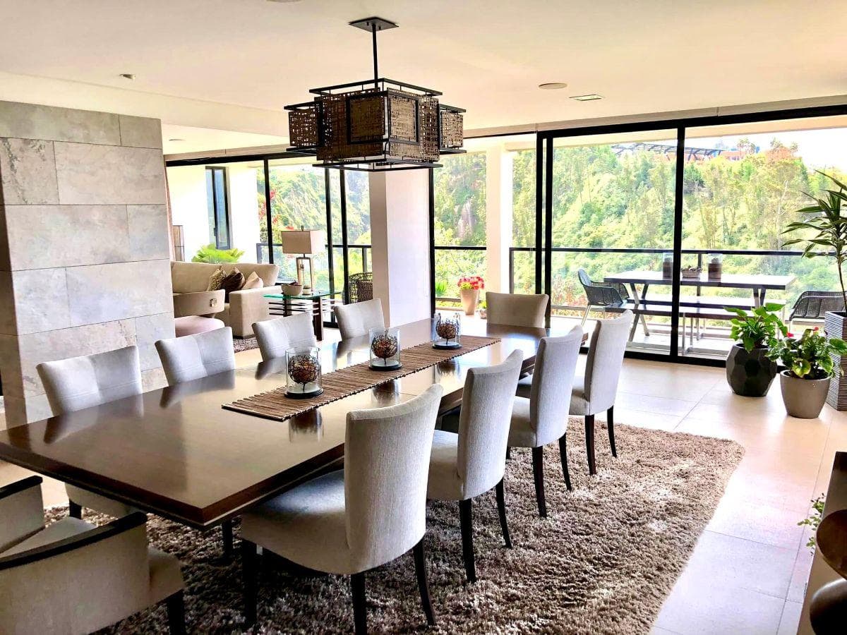 Cumbayá – Miravalle | Venta Exclusivo Departamento 319 m² de Construcción con 25 m² de Terraza — imagen 1