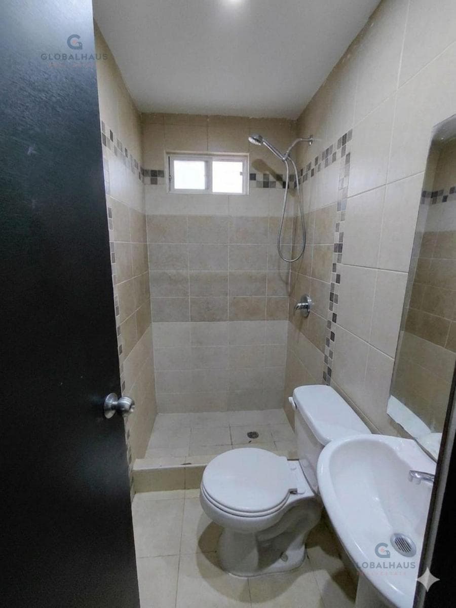 Casa en Venta con 3 Habitaciones Urb, Villa del Rey Etapa Felipe. m. N. Guayas — imagen 6