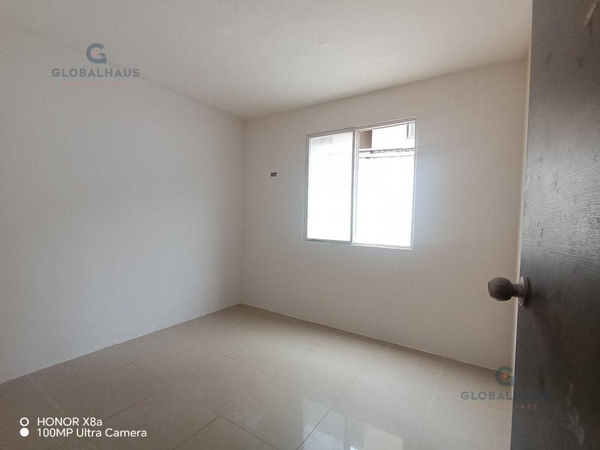 Casa en Venta con 3 Habitaciones Urb, Villa del Rey Etapa Felipe. m. N. Guayas — imagen 3