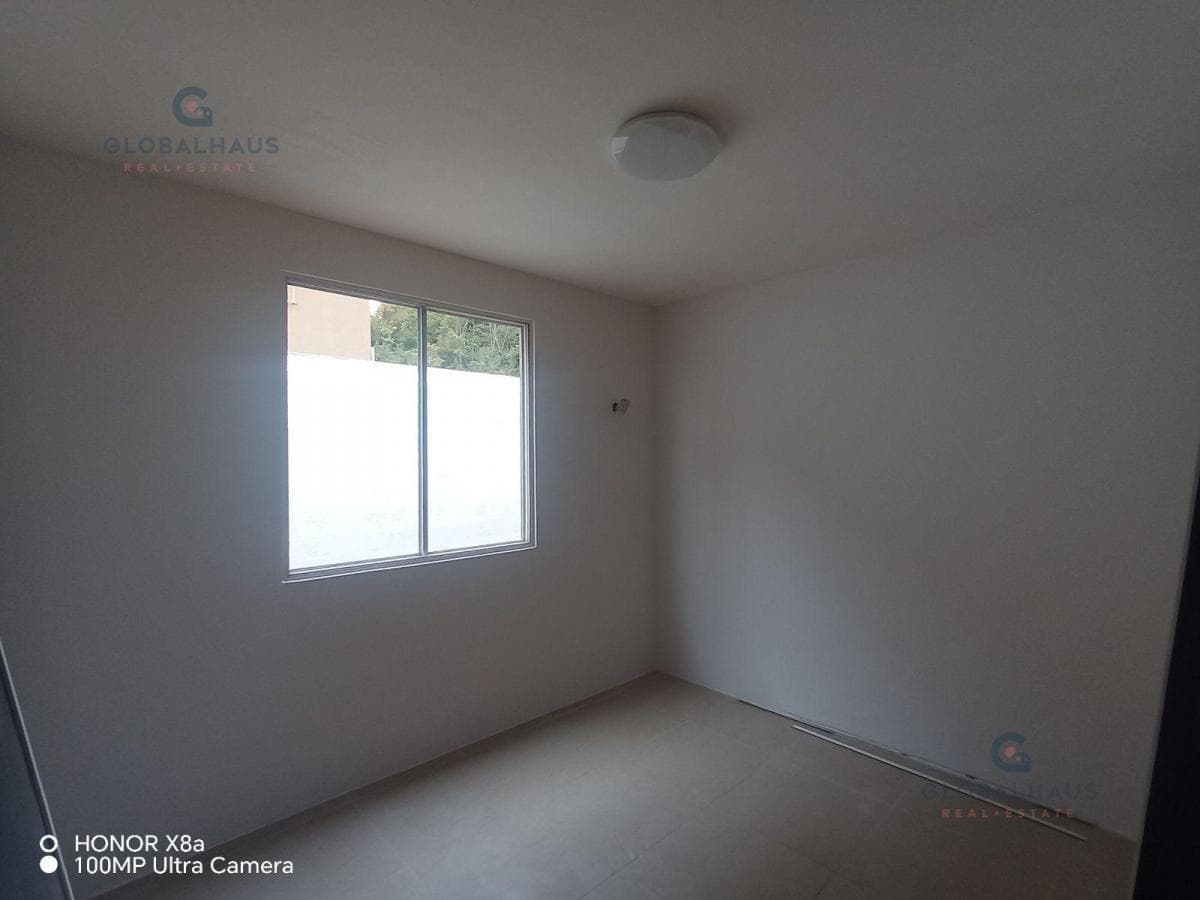Casa en Venta con 3 Habitaciones Urb, Villa del Rey Etapa Felipe. m. N. Guayas — imagen 2
