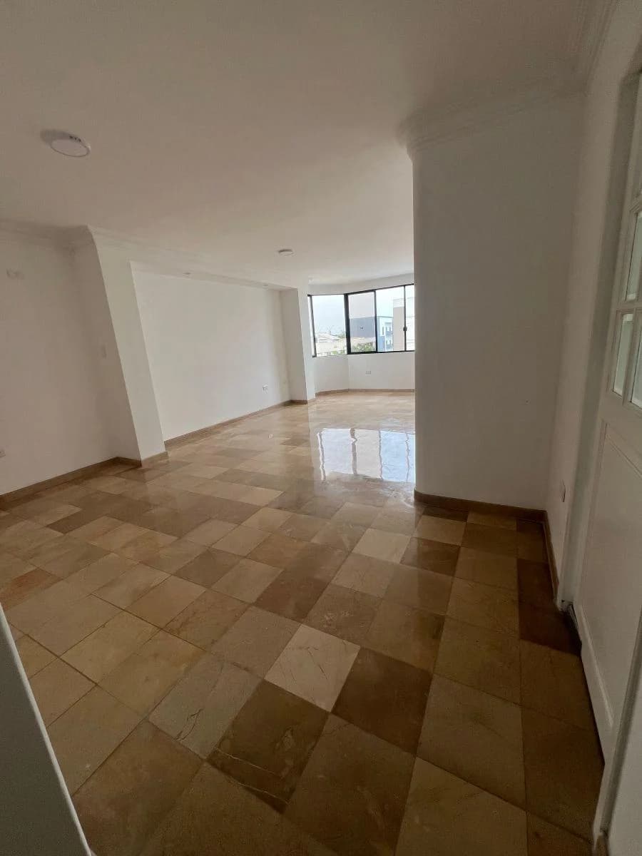 En Venta Departamento con Vista 2do Piso con Amplia Terraza, Guayas — imagen 10