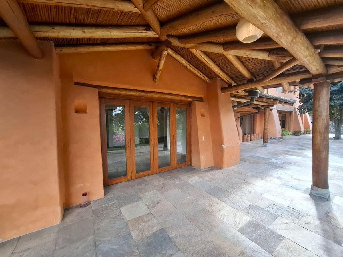 Casa Única Estilo Rustico Moderno con Vista Espectacular 5 Habitaciones, Cumbayá Intervalles — imagen 8
