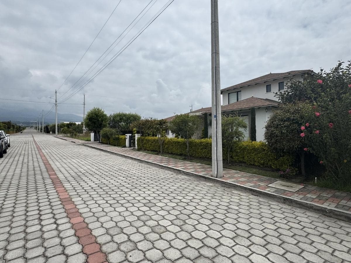 Venta Terreno de 1000 m² en Hacienda La Pradera Sector Tabacundo — imagen 3