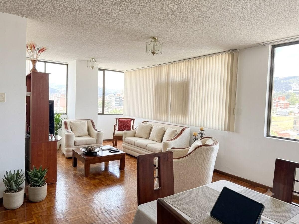 Departamento 4 Dorm. Quicentro Norte — imagen 1