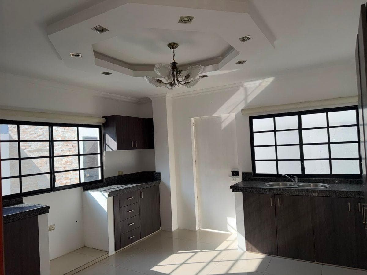 10. - Vendo Casa Hermosa Casa Terranostra 3d, Guayas — imagen 4