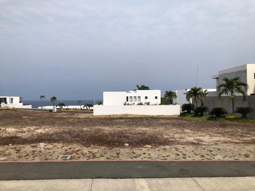 Terreno de Venta en Urbanización Marina Blue Manta B/l, Manabí — imagen 1