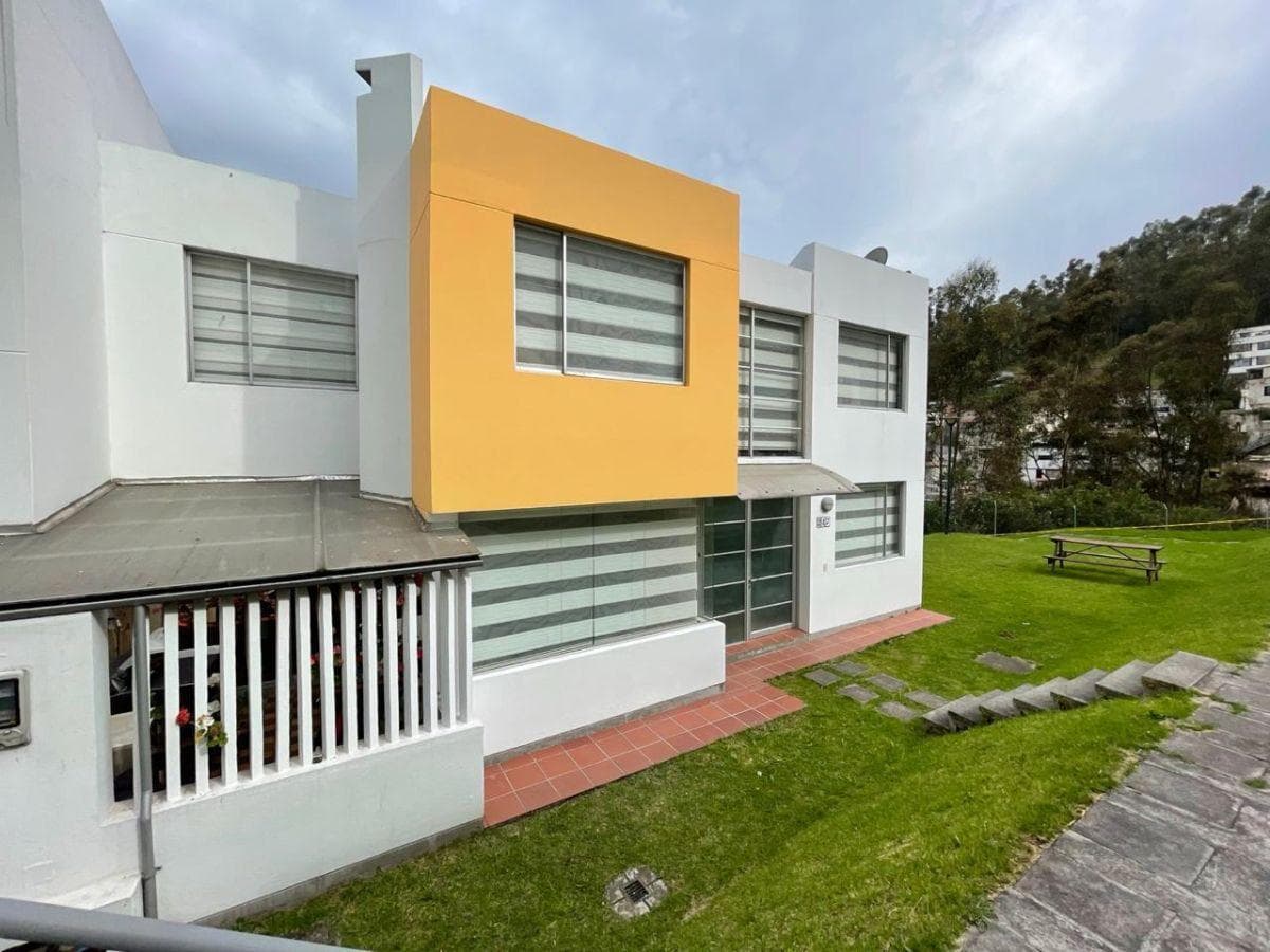 Casa de Venta en Conjunto Paseos Dele Pichincha — imagen 3
