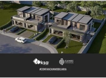 Venta Casa con Jardín 220 m² y Hab Master en Pb en Urbanización Privada - Collaqui Tumbaco — imagen 2