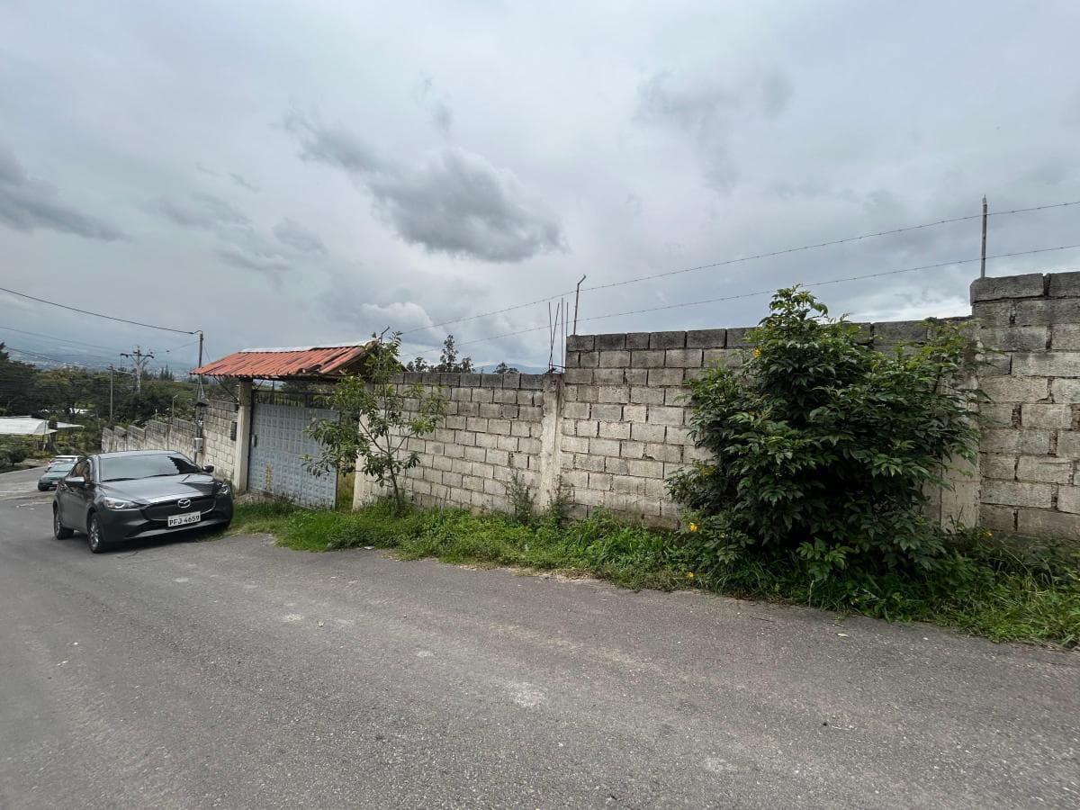 Se Vende Terreno en El Sector de Nayón — imagen 2
