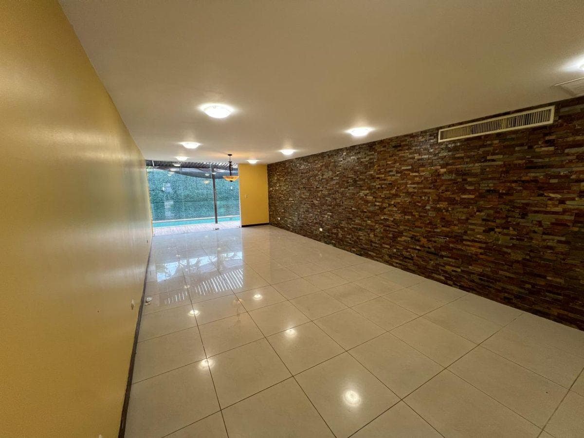 Casa de 270 m² con 4 Habitaciones en Venta en Vía a La Costa Terra Nostra, Guayas — imagen 10
