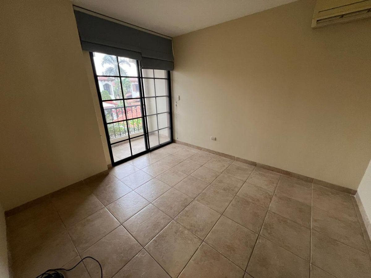 Casa de 270 m² con 4 Habitaciones en Venta en Vía a La Costa Terra Nostra, Guayas — imagen 5