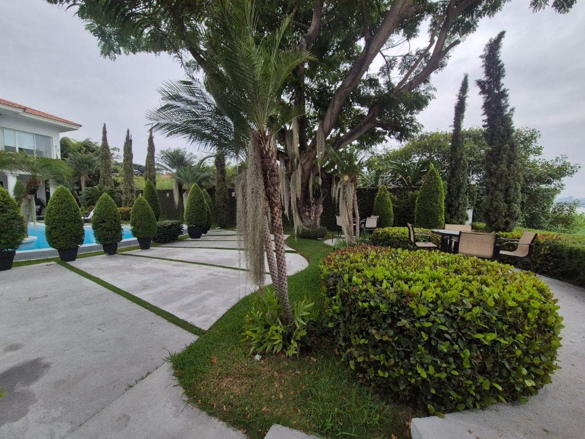 Mansion en Venta en Vía Samborondon. Vista Al Río 2ros Km, Guayas — imagen 7