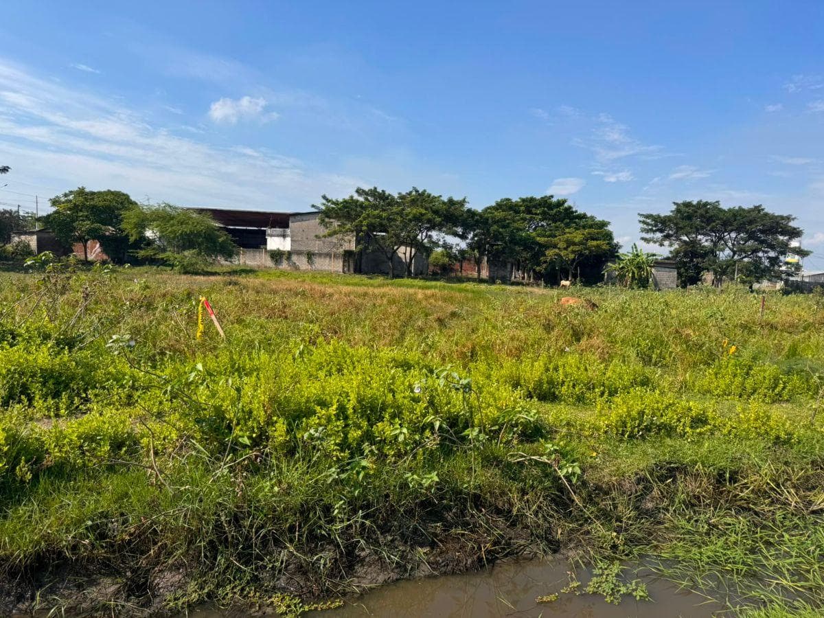 Terreno Comercial en Venta Samborondon 1,333 m², Guayas — imagen 5