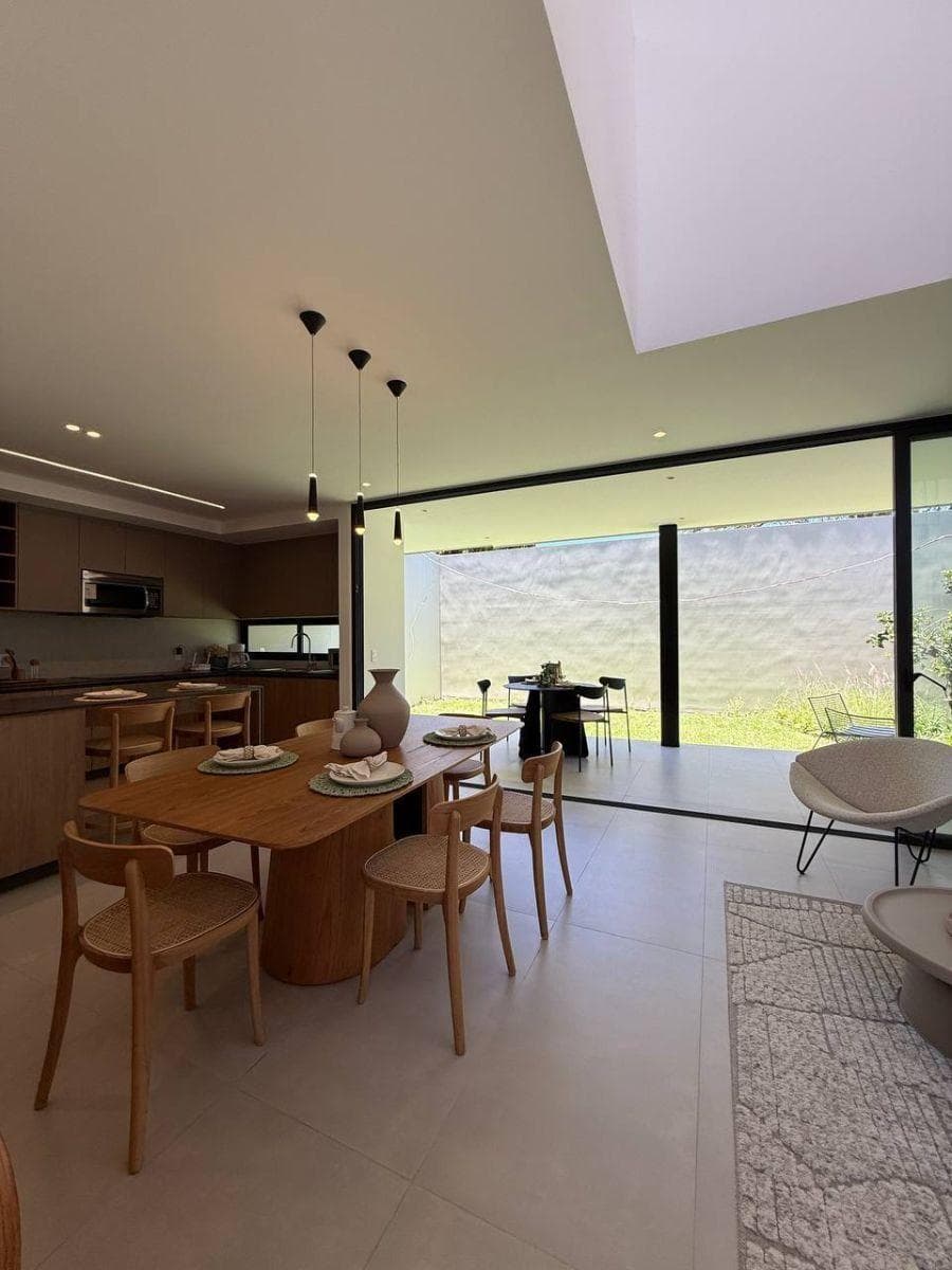 Casa de Lujo - en Venta - Tumbaco - 166 m² — imagen 3