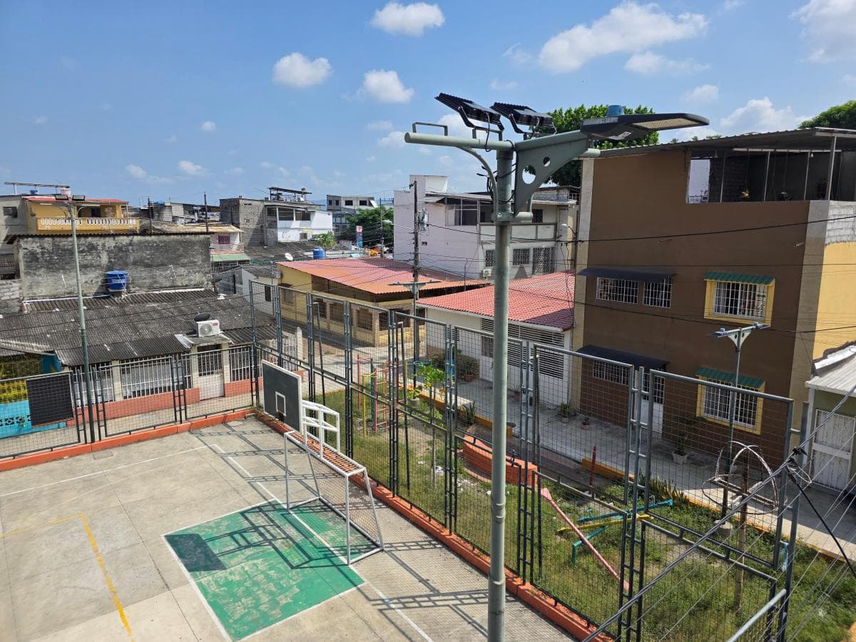 Oportunidad de Inversion en El Sur, Casa Rentera con Excelente Rentabilidad, Circuito Cerrado, Guayas — imagen 8