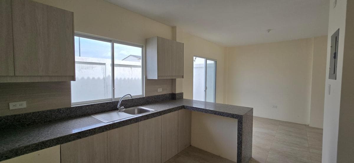 Vendo Moderna Casa de Estreno en Urbanización Savali, Tu Nuevo Hogar Vía Salitre, Guayas — imagen 4