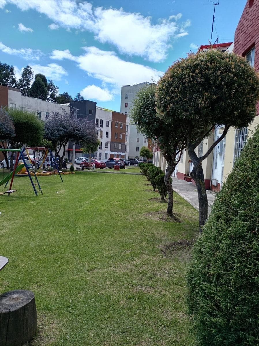 Casa de 191 m² con 3 Habitaciones en Venta en Quitumbe — imagen 2