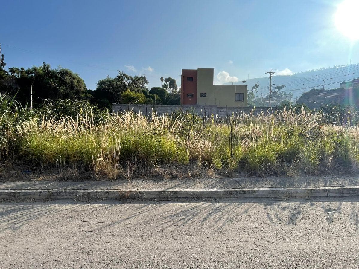 Venta Terreno de 601 m² en La Urbanización El Rosario Sector Pomasqui - Quito — imagen 6
