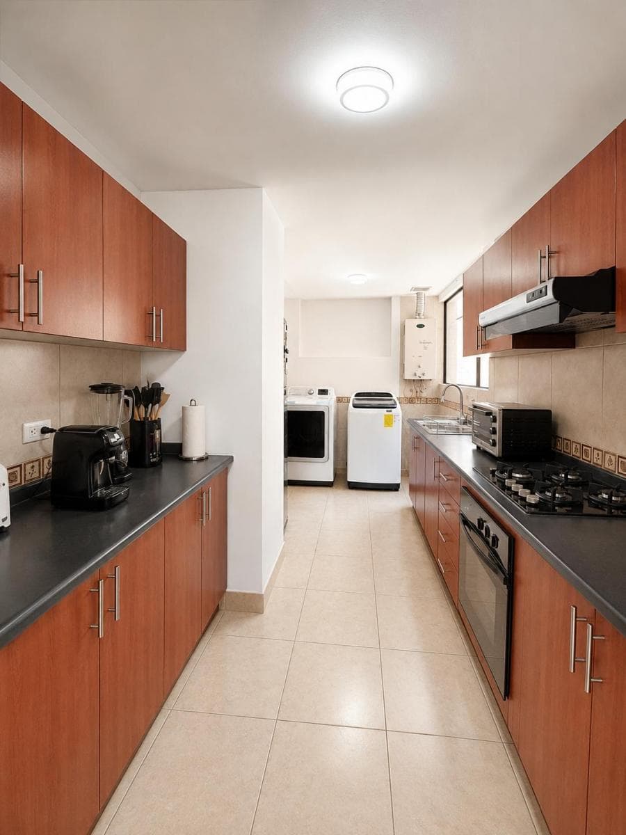 El Inca. Estupendo Departamento 2 Dorm., Frente a Colegio de America en Venta — imagen 6