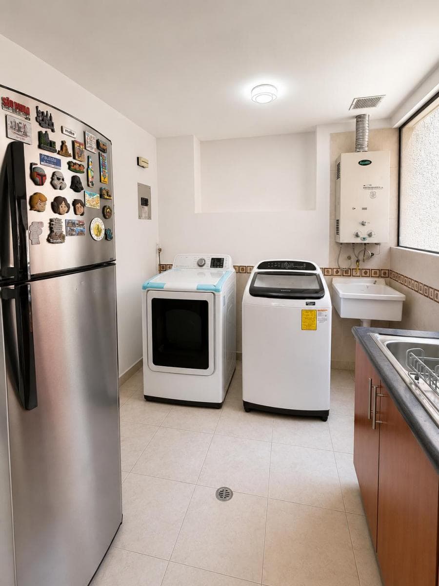 El Inca. Estupendo Departamento 2 Dorm., Frente a Colegio de America en Venta — imagen 5