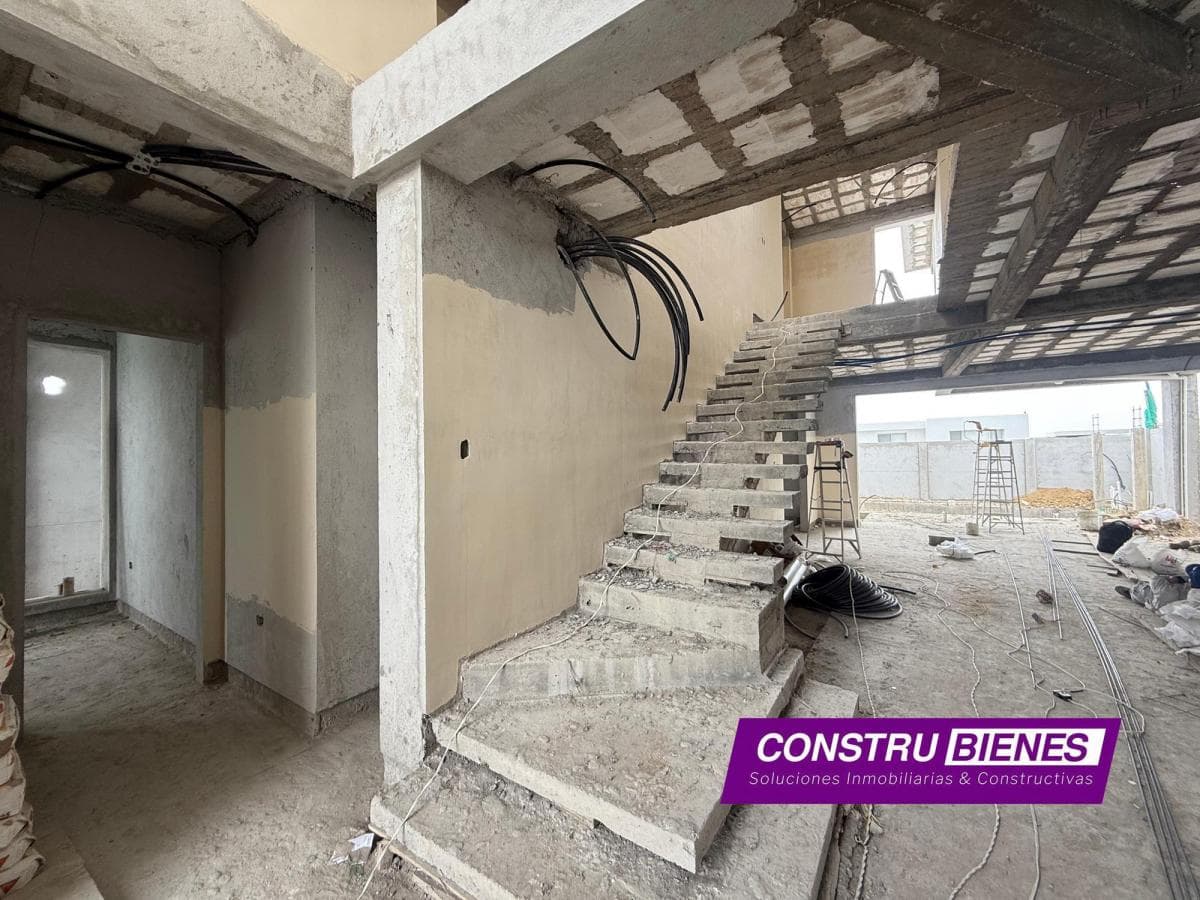 Casa de Lujo en Venta – Urb. Marina Blue, Manta, Manabí — imagen 7