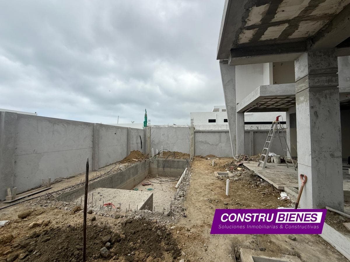 Casa de Lujo en Venta – Urb. Marina Blue, Manta, Manabí — imagen 2