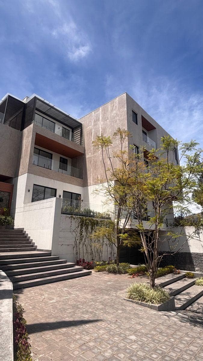 Departamento por Estrenar con Vista y Terraza en Cumbayá — imagen 7