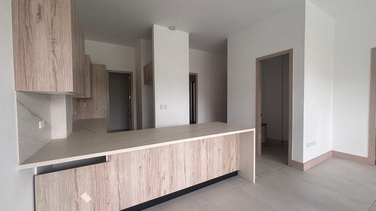 Departamento por Estrenar con Vista y Terraza en Cumbayá — imagen 4