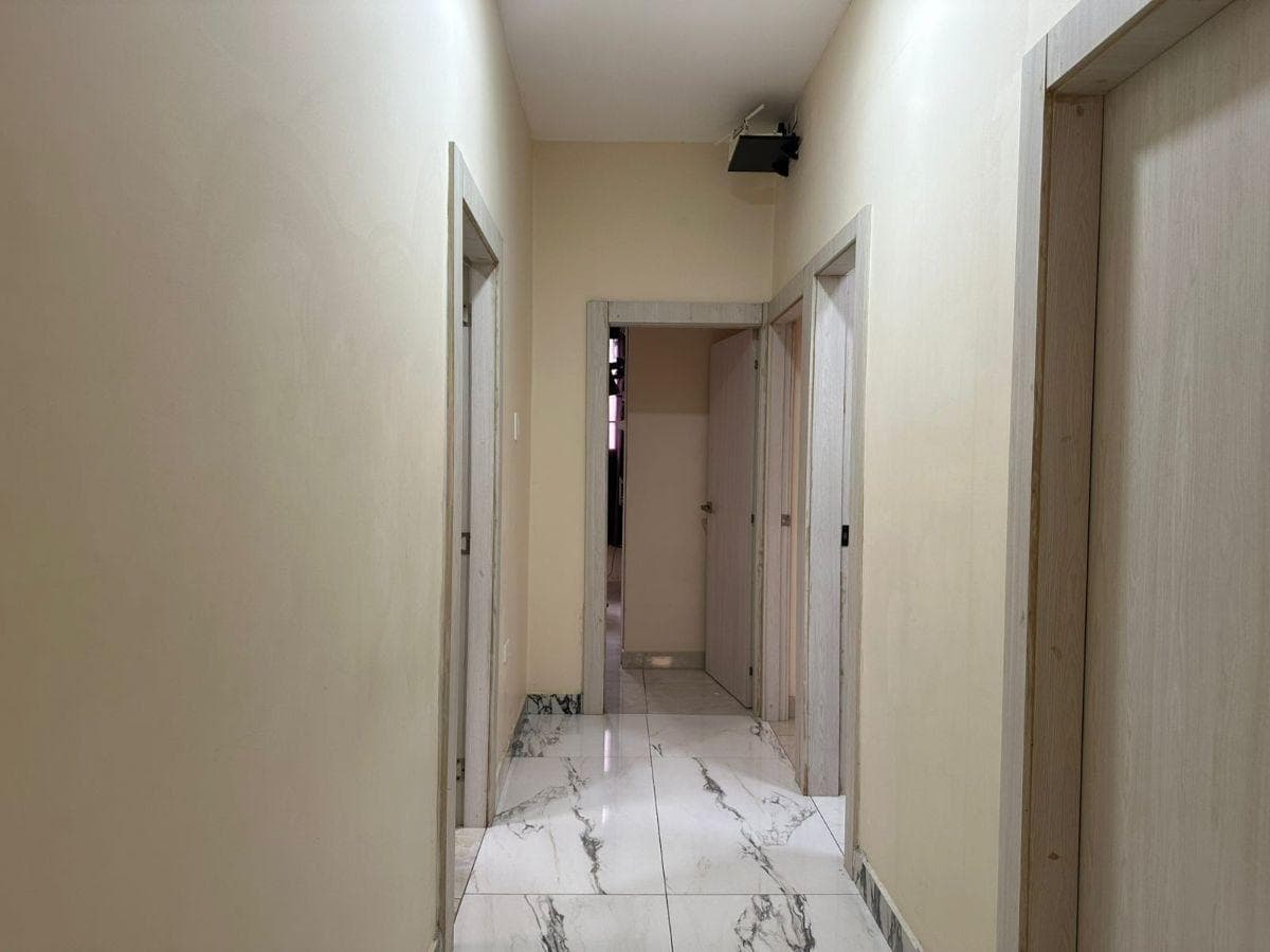 Casa Remodelada Lista Para Habitar en Los Ceibos Sector Tradicional - A. Blum, Guayas — imagen 3