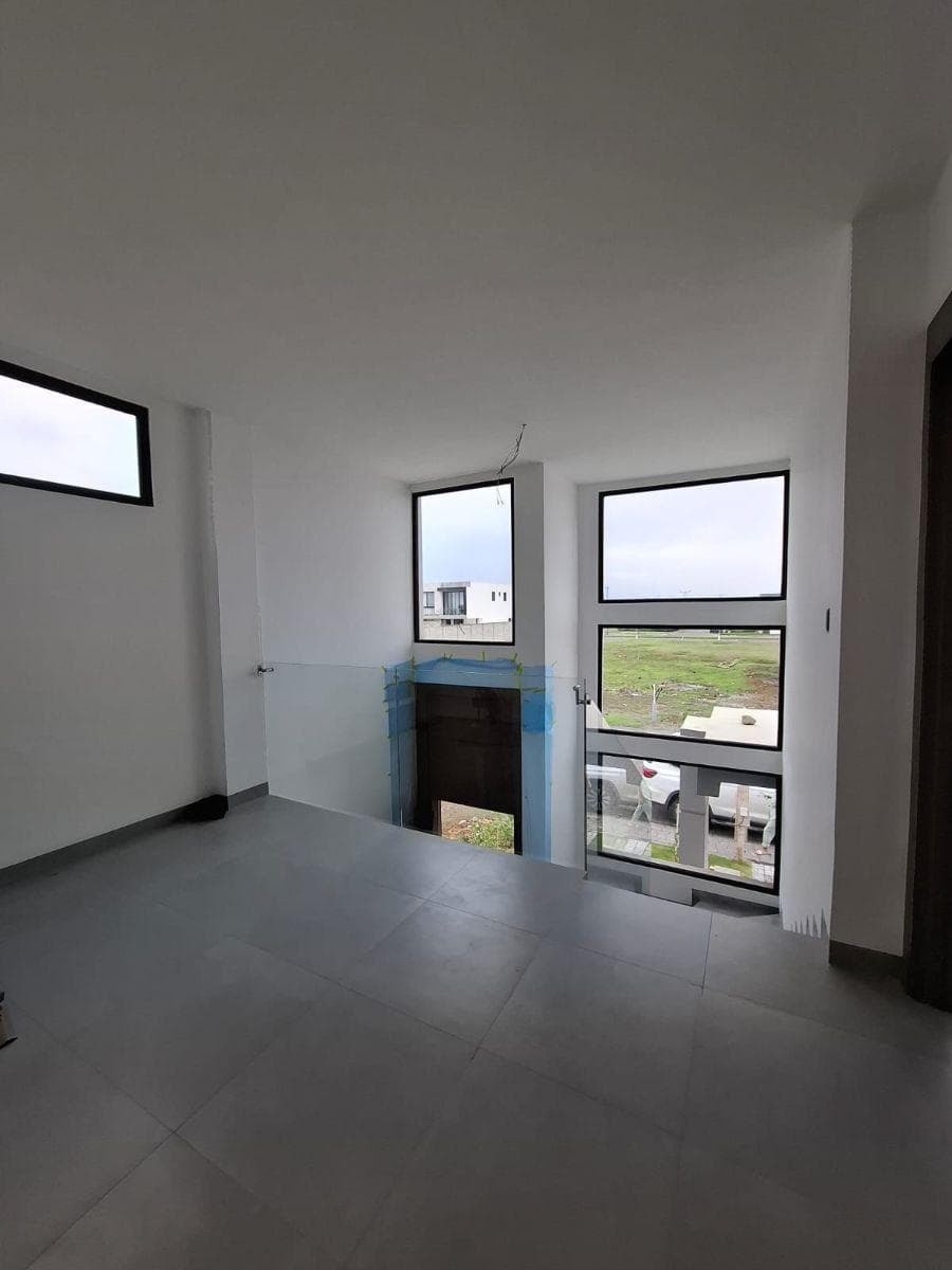 Vendo Casa de Estreno en Isla Celeste, Samborondon. Guayas — imagen 7