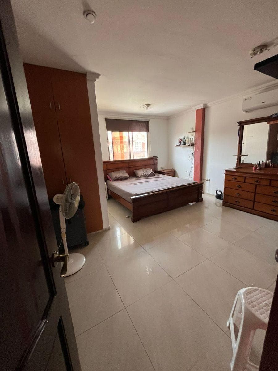 Urbanización Tornero del Rio Casa de 358 m² con 4 Habitaciones en Venta, Guayas — imagen 2