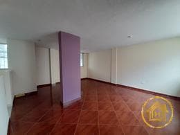 Casa en Venta de 3 Dorm. Dentro de Conjunto, Sector Bellavista de Calderón — imagen 8