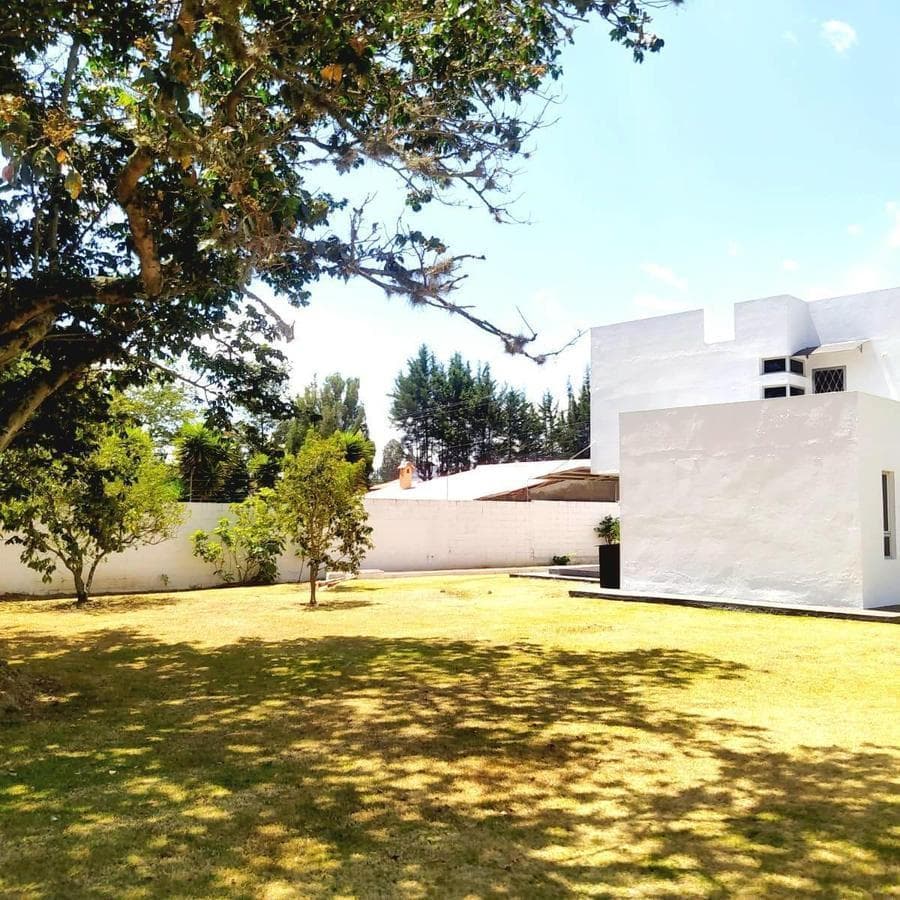 Casa con Terreno en Venta - Zona Estratégica de Tumbaco — imagen 9