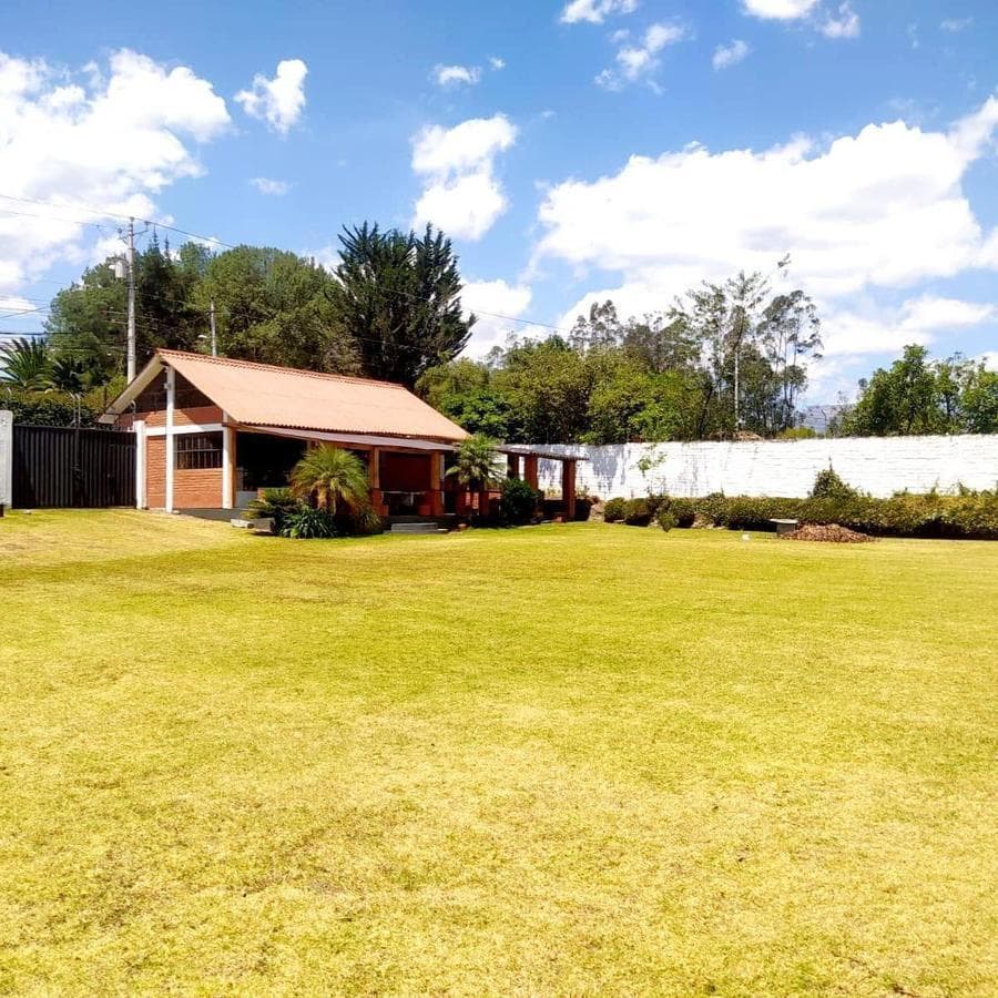 Casa con Terreno en Venta - Zona Estratégica de Tumbaco — imagen 4