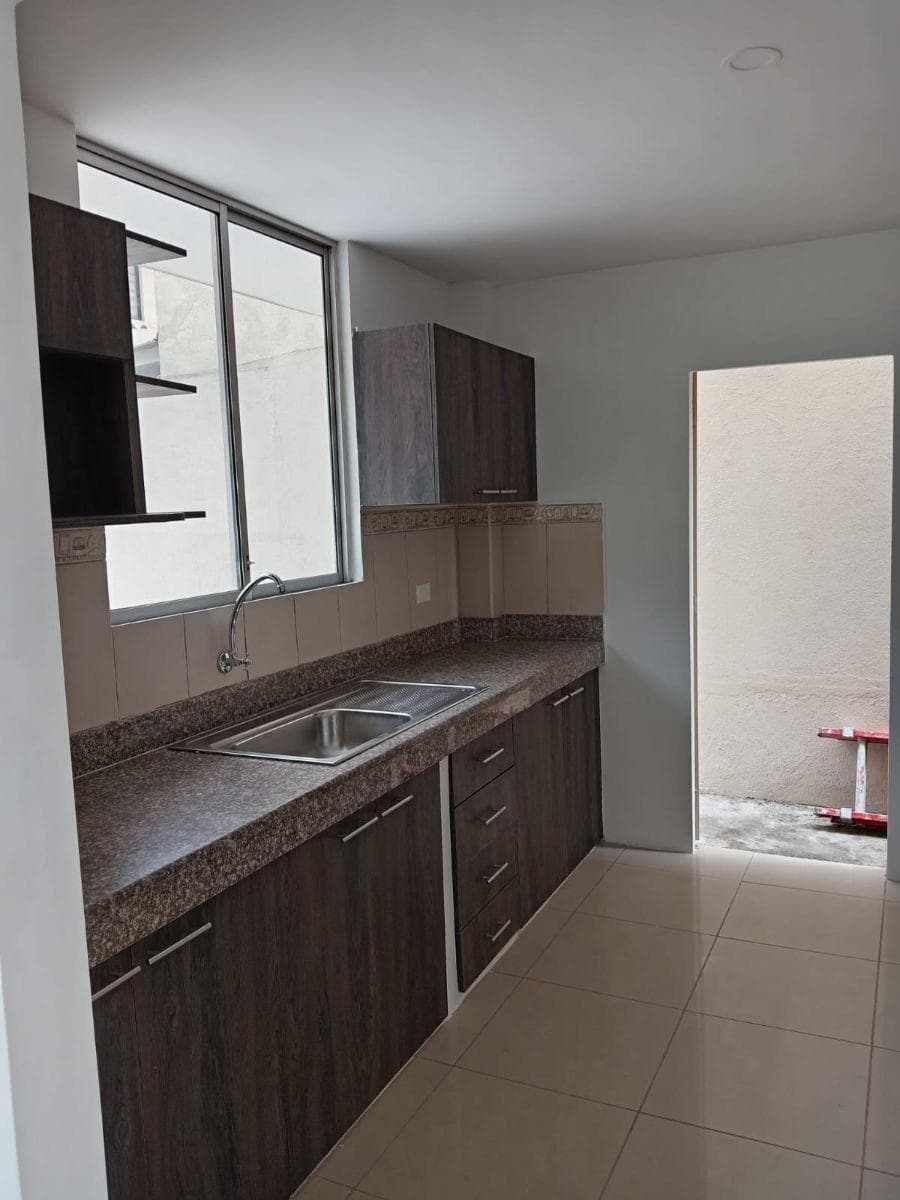 Casa en Venta en Urb. Cataluña – Vía Samborondón–salitre, 3 Dorm. (Wy), Guayas — imagen 9