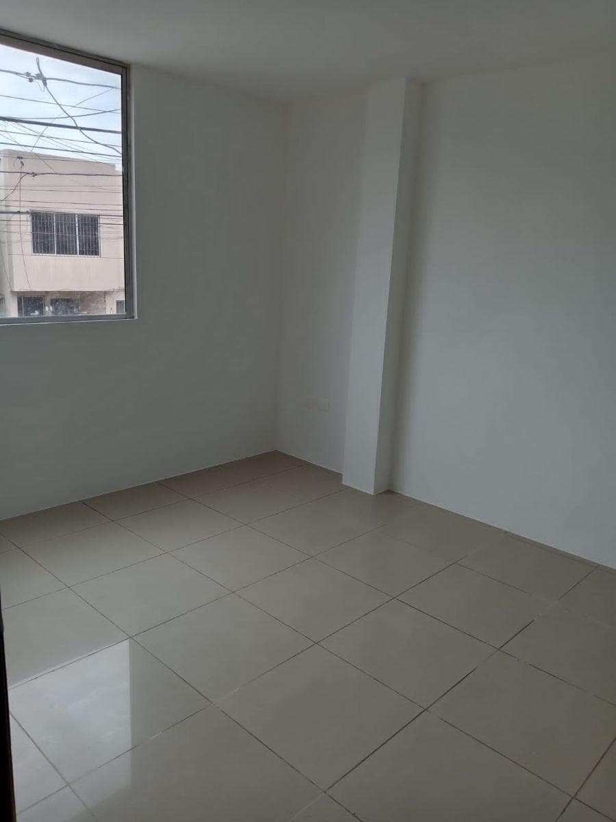 Casa en Venta en Urb. Cataluña – Vía Samborondón–salitre, 3 Dorm. (Wy), Guayas — imagen 5