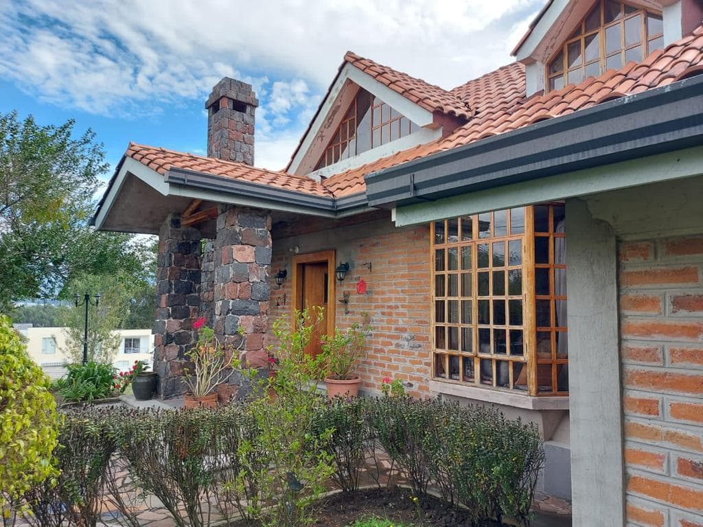 Casa con 2450 m² de Venta en Los Chillos — imagen 1