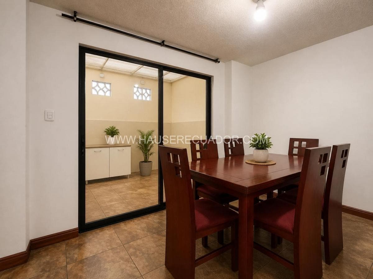 Casa en Venta en Pomasqui con Renta Activa | 184 m² | Oportunidad Para Inversionistas — imagen 9