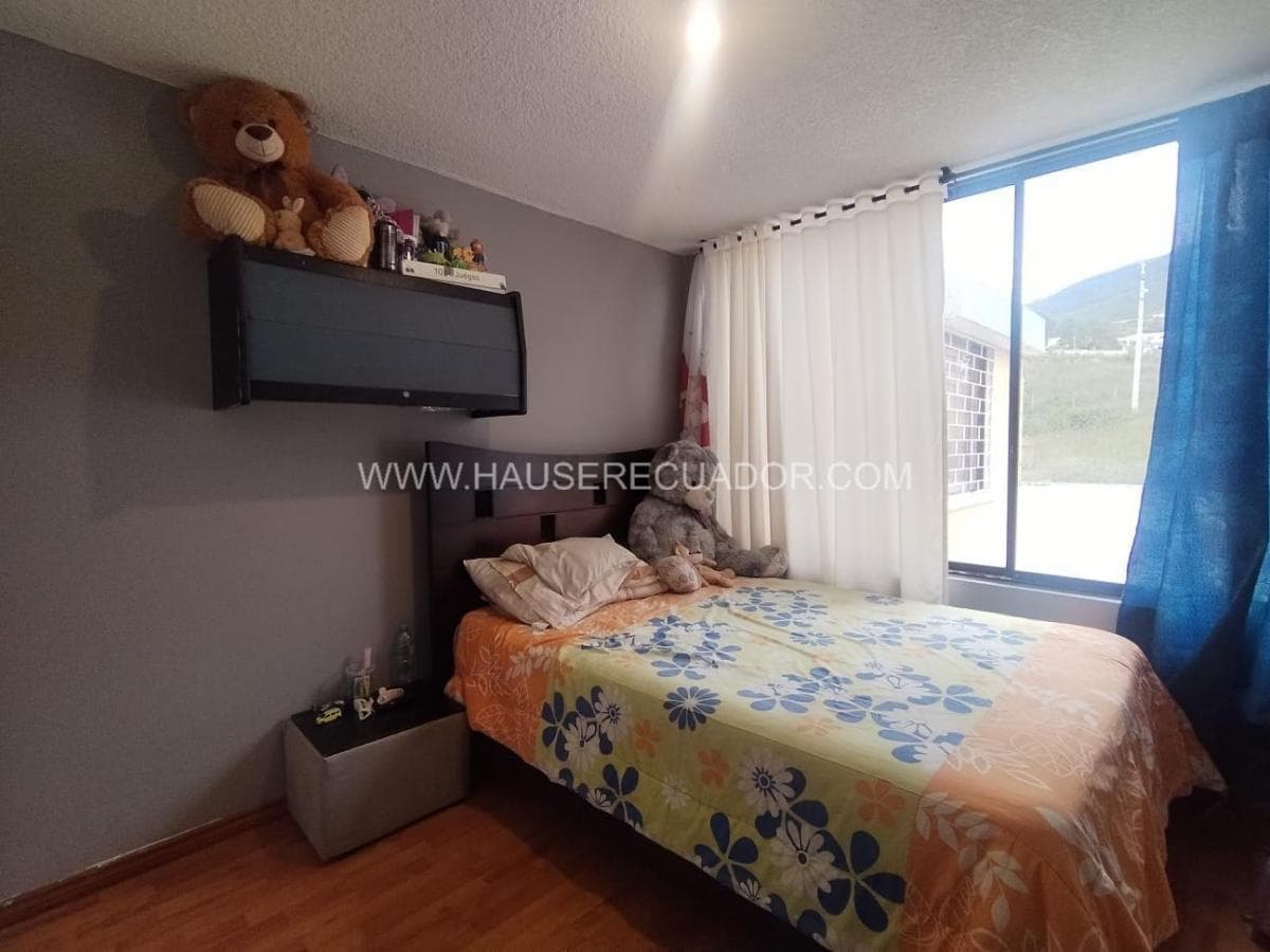 Casa en Venta en Pomasqui con Renta Activa | 184 m² | Oportunidad Para Inversionistas — imagen 3