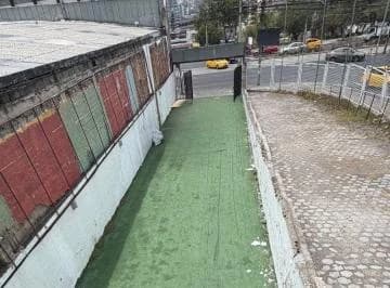 Terreno y Local de Arriendo (10 de Agosto) — imagen 2