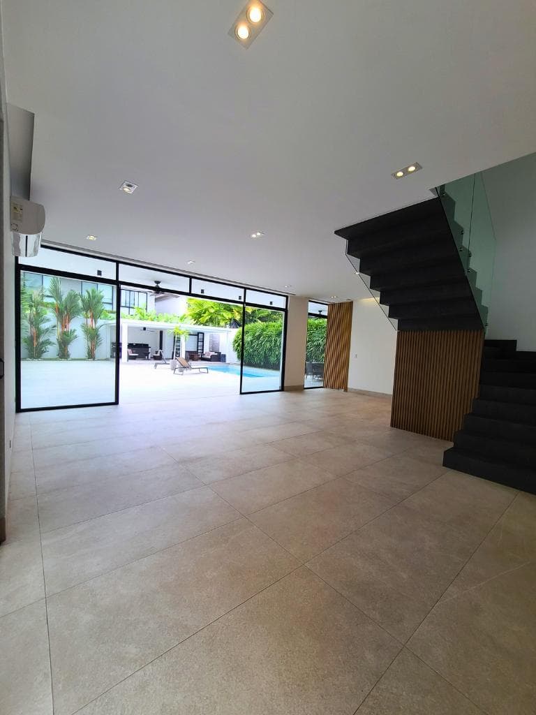 Moderna Casa en Venta Urb. Pacifica, Isla Mocoli, Guayas — imagen 10