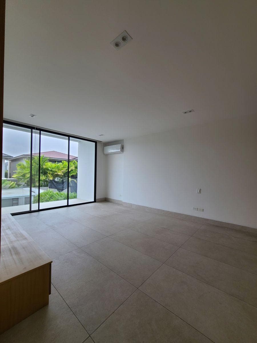 Moderna Casa en Venta Urb. Pacifica, Isla Mocoli, Guayas — imagen 6